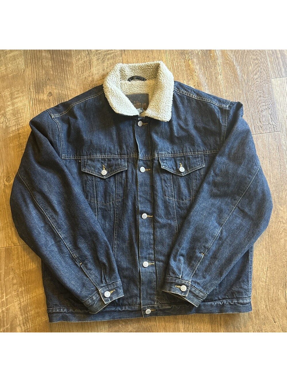 Old Navy Denim Trucker Jacket Sherpa Fleece Lining Men’s Sz L Distressed Blue